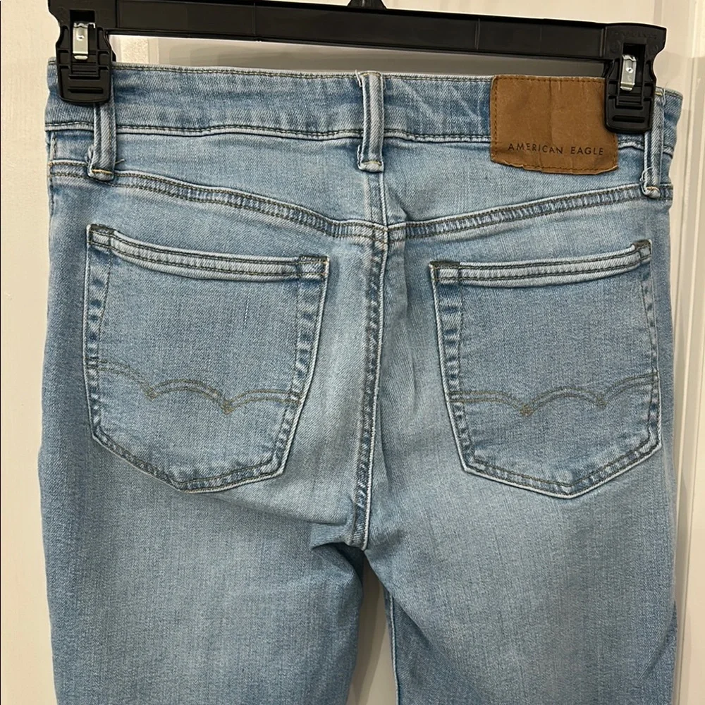 Men’s Light Blue Jeans - Picture 3 of 6
